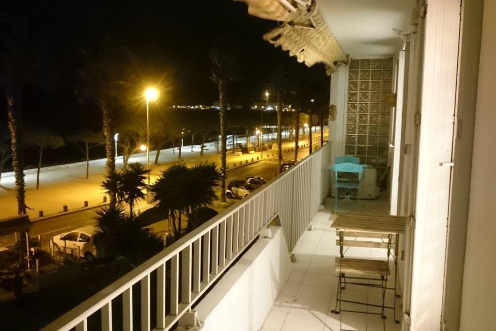 T3 Sur La Plage Vue Feerique Mer,Wifi, Parking Inclus , Clim La Ciotat Exterior photo