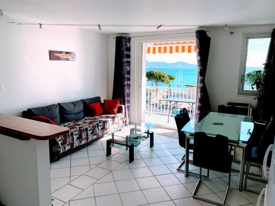 T3 Sur La Plage Vue Feerique Mer,Wifi, Parking Inclus , Clim La Ciotat Exterior photo