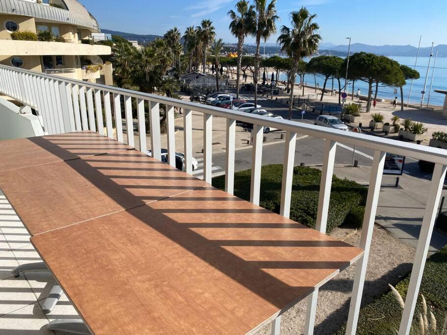 T3 Sur La Plage Vue Feerique Mer,Wifi, Parking Inclus , Clim La Ciotat Exterior photo