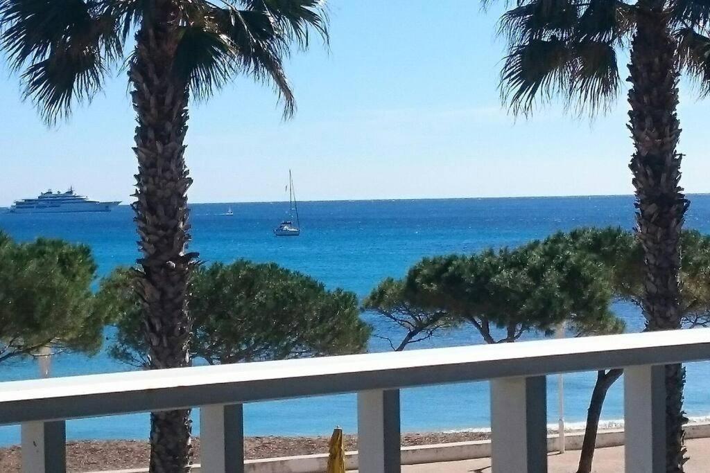 T3 Sur La Plage Vue Feerique Mer,Wifi, Parking Inclus , Clim La Ciotat Exterior photo