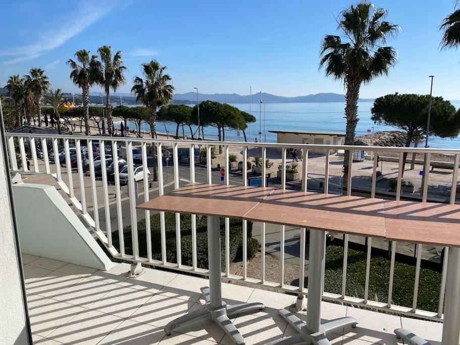 T3 Sur La Plage Vue Feerique Mer,Wifi, Parking Inclus , Clim La Ciotat Exterior photo